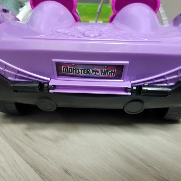 Monster High Convertible Car - Picture 7 of 16